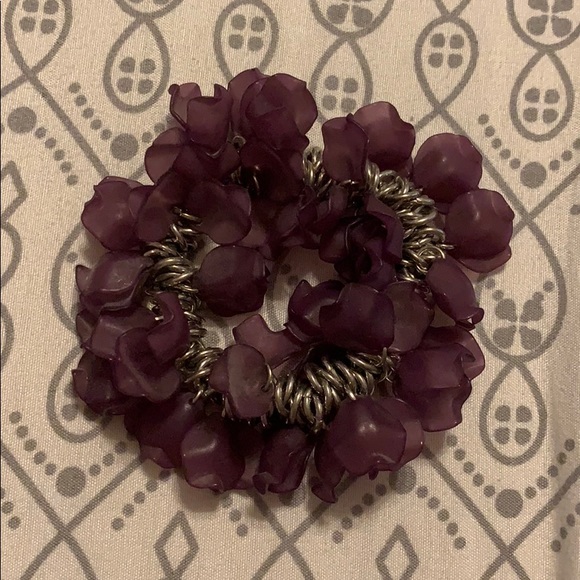 Purple petal bracelet - Picture 2 of 2